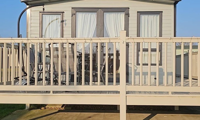 Hunstanton Cabina | Premium 2 Bedroom Caravan with Free Wifi