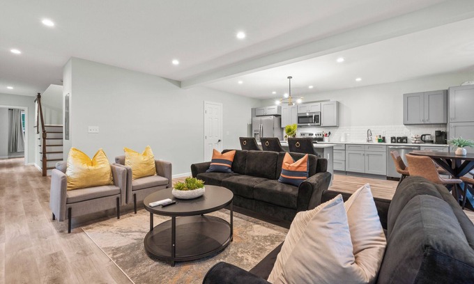 Bloomfield Casa | Premium 3-Story Townhome | Perfect for Large Groups