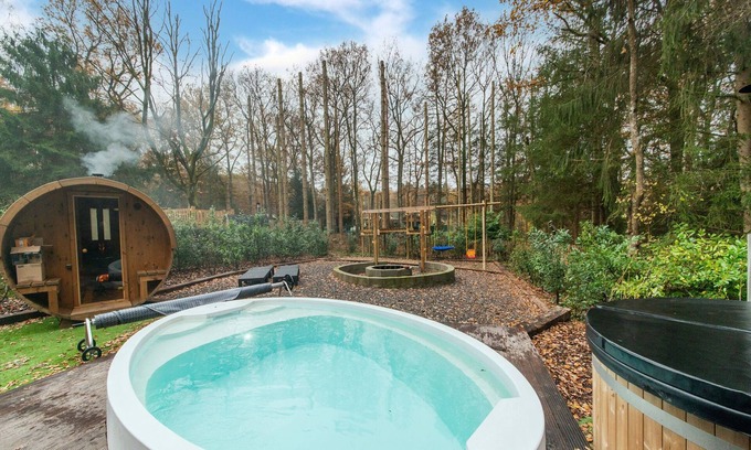 Biron Chalet De Esquí | Chalet con bañera de hidromasaje, sauna de barril y piscina