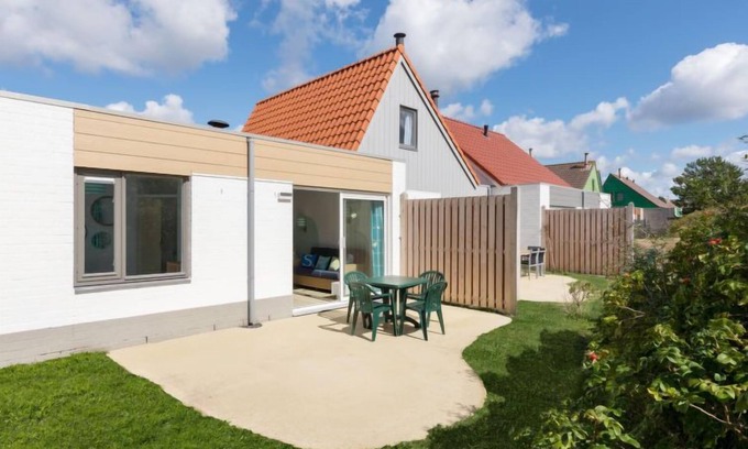 Zandvoort Casa | Premium Cottage by Interhome