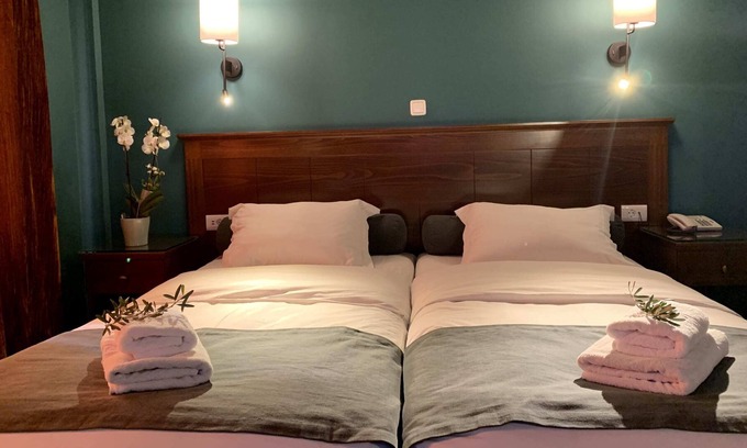 Naousa Cama Y Desayuno | Premium Double Haven - Esperides Paradise Retreat