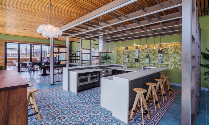 H Street Corridor Apartamento | Premium H Street 1BR w/ Rooftop Pool & Gym, walk to Metro, by Blueground