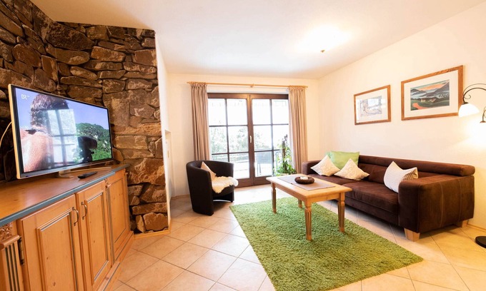 Untergrainau Apartamento | Premium holiday apartment "Maiglöckerl" with fantastic mountain view in the Zugs