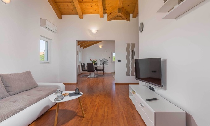 Fiorini Apartamento | Apartamento Premium de dos dormitorios / PLAYA 5 minutos / JARDIN
