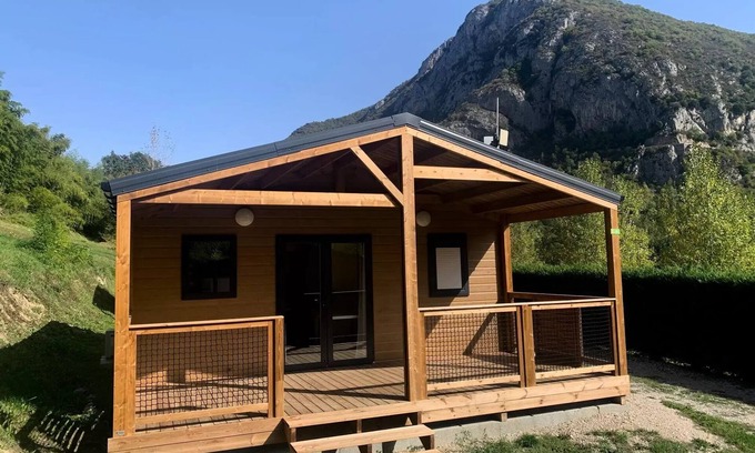 Alliat Chalet De Esquí | Premium Vanille Chalet 6 Personen