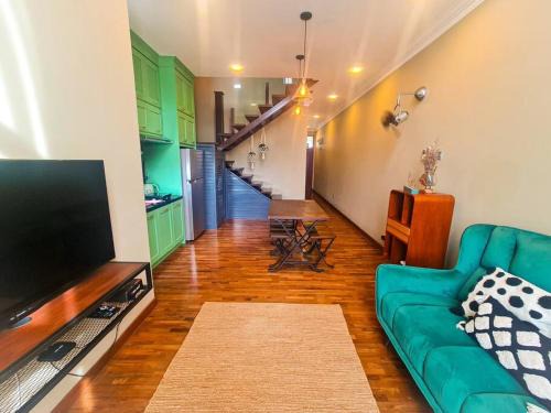 Cyberjaya Apartamento | Premium Vintage Home 2 Master Bedrooms 2 to 4 Pax Comfy Stay for Friends and Family