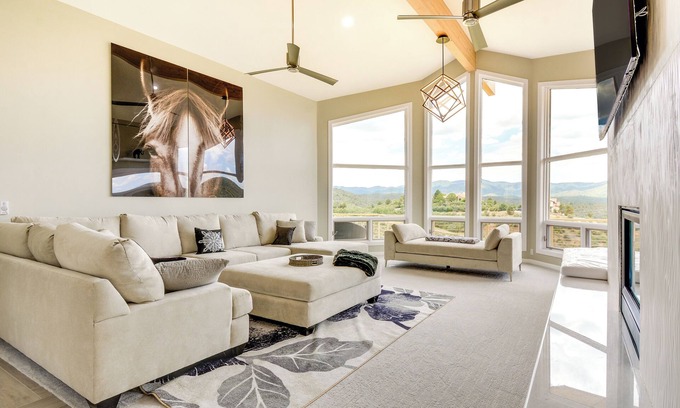 Lynx Mountain View Estates Casa | Prescott Gem: Hot Tub & Mtn Views, 7 Mi to Dtwn