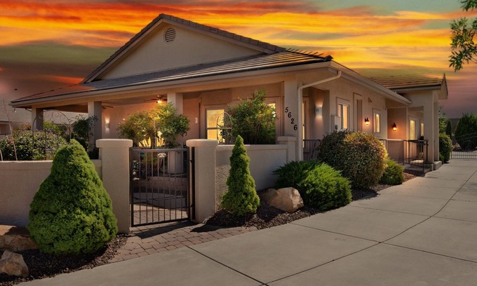 Prescott Casa | Prescott Luxury Home near Golf Course and Airport by RedAwning