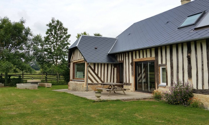 Vieux-Pont-en-Auge Cabaña | Pressoir de la Viette - Casa en Normandía - Vacas de pastizales para el barrio