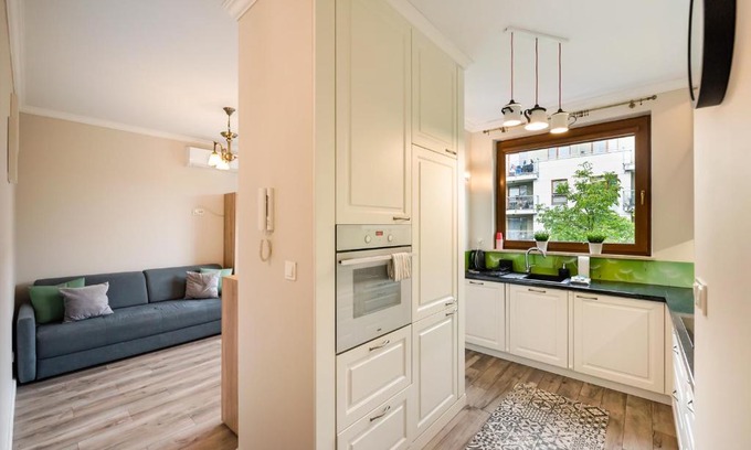 Bemowo Apartamento | Prestige Verdant Apartment by BookingHost