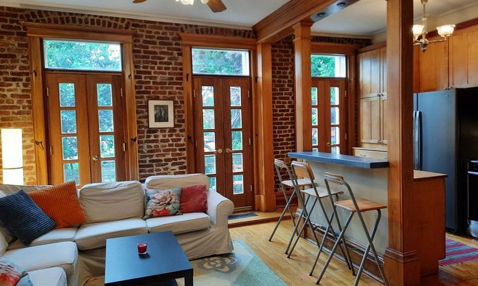 Windsor Terrace Apartamento | Prettiest Area In NYC ~ 1 Block To Prospect Park
