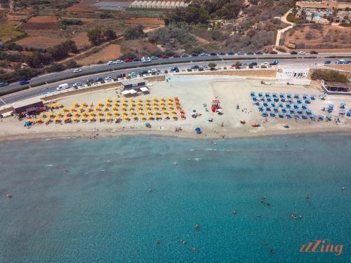 Għadira Apartamento | Pretty Beachfront Penthouse in Mellieha