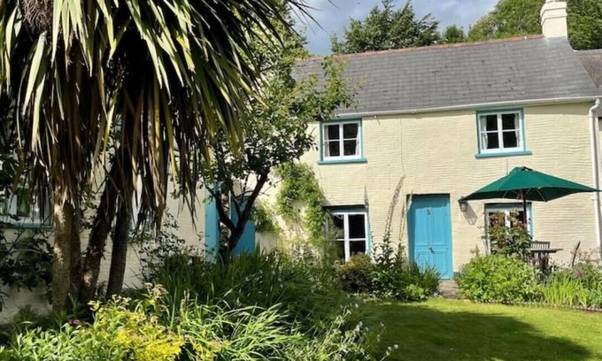Dulverton Cabaña | Pretty Cottage with Private Garden, Dulverton, Exmoor - Pet-friendly