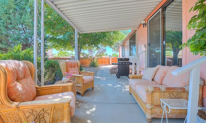 Rio Rancho Casa | Pretty Little Pink House
