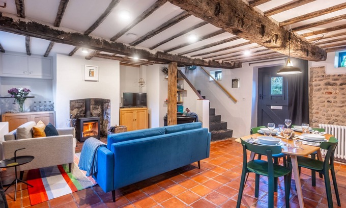 Kelling Cabaña | Pretty Norfolk Cottage in Coastal Village - Romantic, Dog & Family Friendly