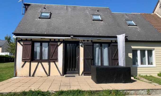 Hermanville-sur-Mer Casa | Pretty Norman pearl with garden