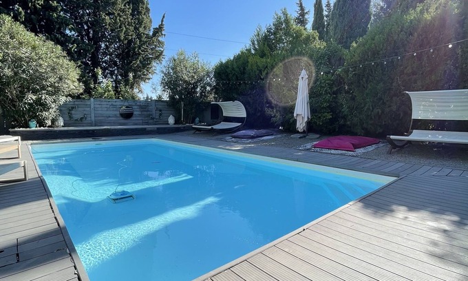 Tavel Casa | PRETTY VILLA WITH POOL SLEEPS 8