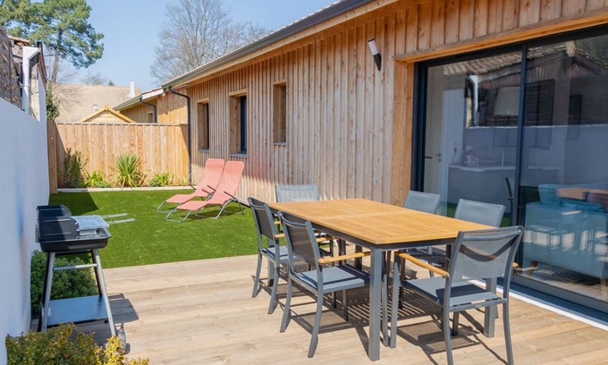 Gujan-Mestras Casa | Pretty wooden house in the spirit of the Bassin d'Arcachon
