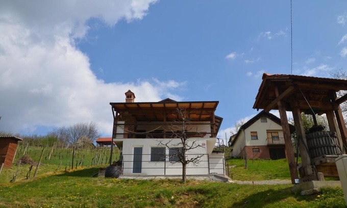 Beltinci Casa | Pri stari preši