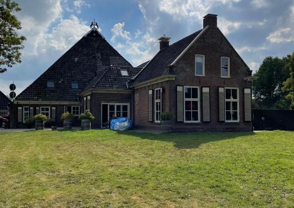 Dokkum Casa | Prijs gunstig kamerverhuur, op karakteristieke paarden boerderij aan de rand van Dokkum