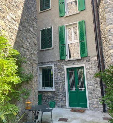 Esino Lario Apartamento | PRIMA DEL CIELO - appartamento MONTI