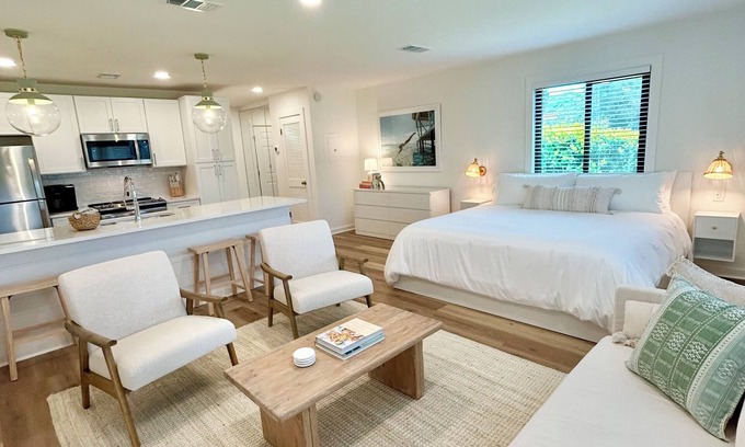 Seagrove Beach Condominio | Prime 30A Location/EZ Beach Access/Quiet Pool/Fast Wifi