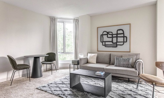 Prudential - St. Botolph Apartamento | Prime Back Bay 2BR/2B steps from Prudential Center, by Blueground