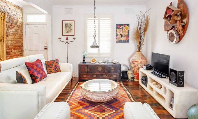 Redfern Casa | Prime locale 3 Bed Artists Home by Surry Hills