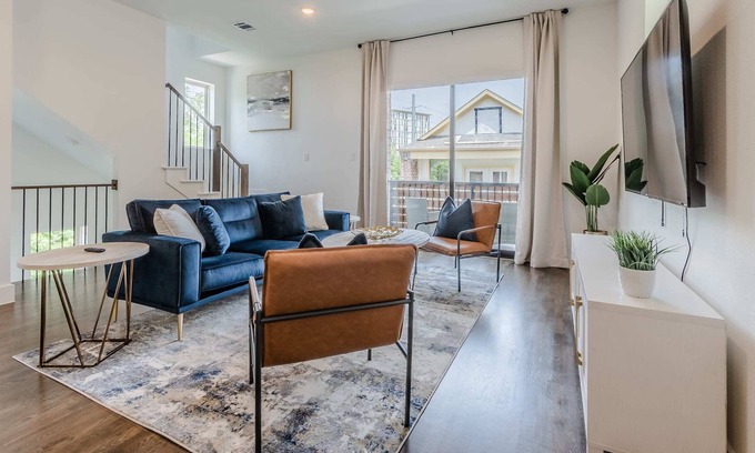 Vickery Meadow Casa | Luxury 3BR Home - Private Balconies, Shared Pool!