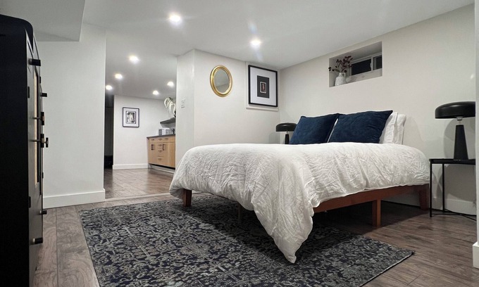 Bickford Park Casa | PRIME LOCATION City Suite in heart of Little Italy