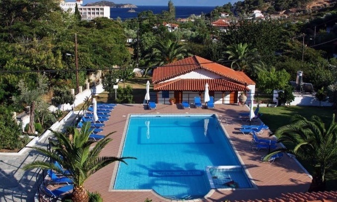 Katsarou Apartamento | Prime location close to Achladies beach and restaurants