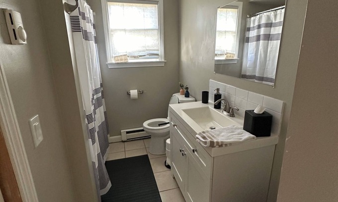 Saugus Casa | Prime location house well equipped