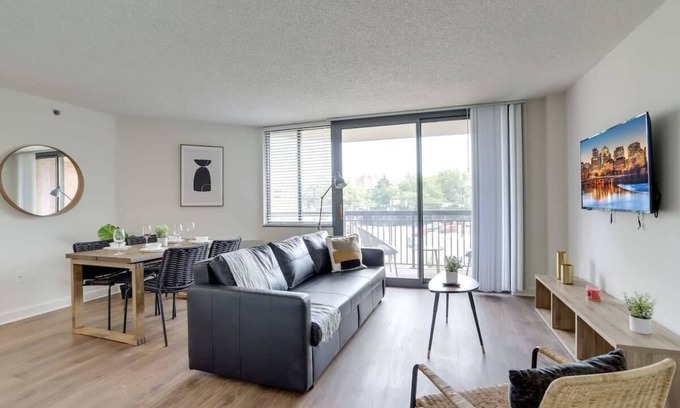 Pentagon City Apartamento | Prime Location Modern Apartment at Pentagon City