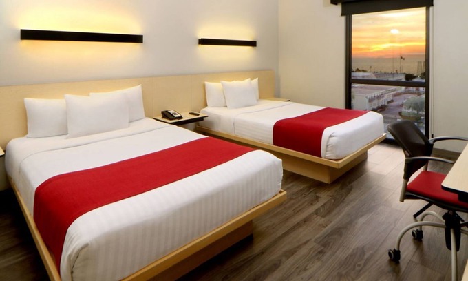 Zona hotelera del norte Hotel | Prime Location Room with Cozy Touches Ideal for Exploring Beaches