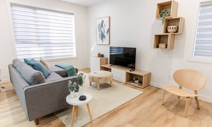 St. James Casa | Prime Location | Near Airport & Shopping Malls