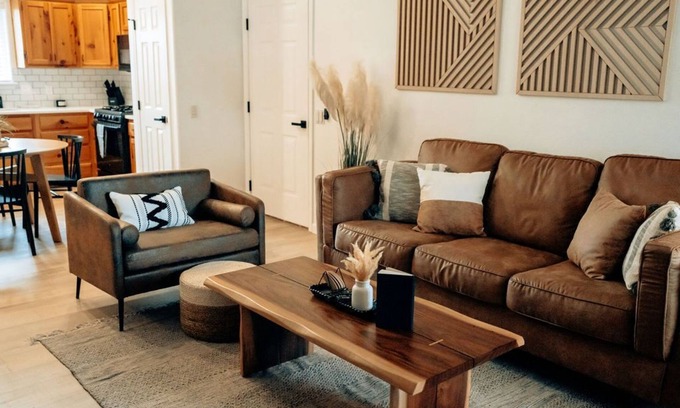 Williams Casa | Prime Location-Steps from Route 66