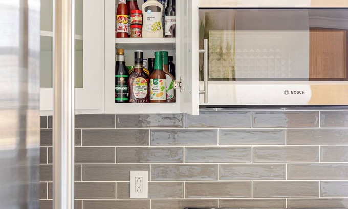 Southeast Yonkers Casa | Prime Luxury NY with Balcony Wood Burning Fire Place!