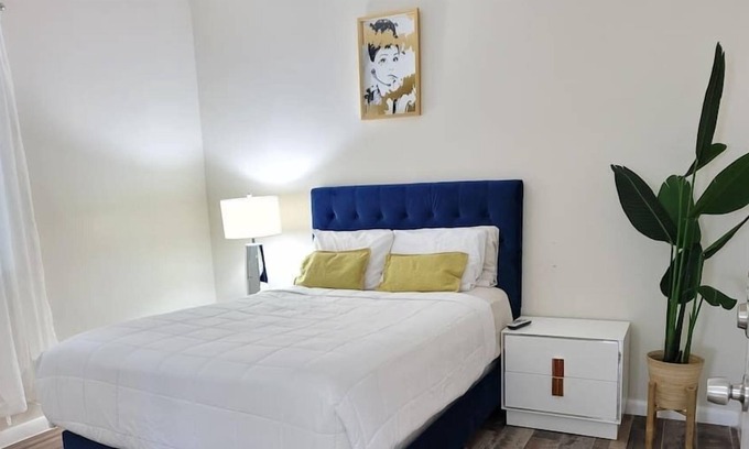 Seybold Villa | Spacious Tropical Charming Villa
