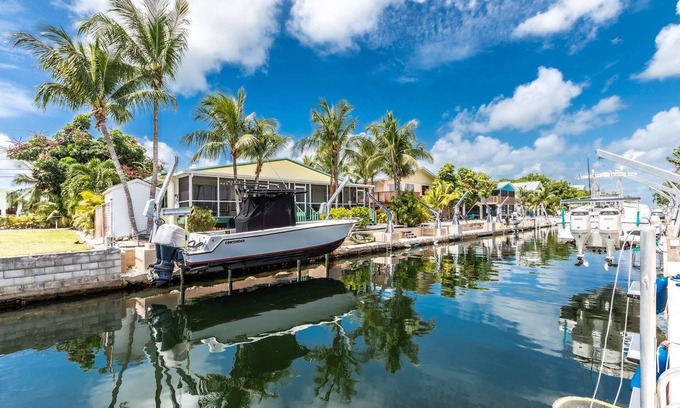 Pine Channel Estates Casa | Prime Time: A Tropical Paradise on Big Pine Key, Canal Front Duplex, Swift Access to Atlantic & Gulf