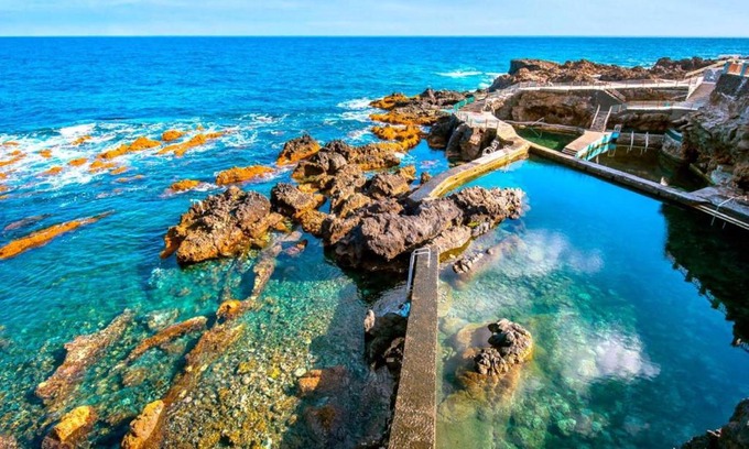 Barlovento Apartamento | Primera línea en piscinas naturales.