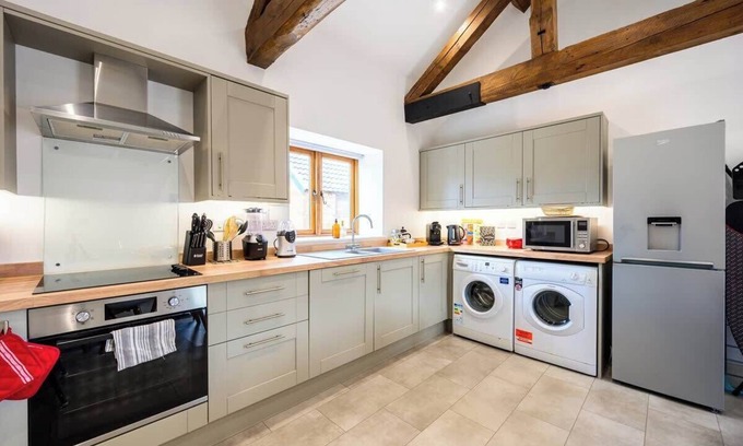 Wollerton Apartamento | Primrose Barn : Hot Tub, Games Room, Pet Friendly