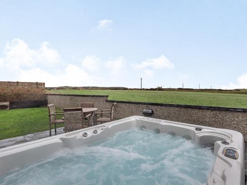 Holyhead Casa | Primrose Cottage