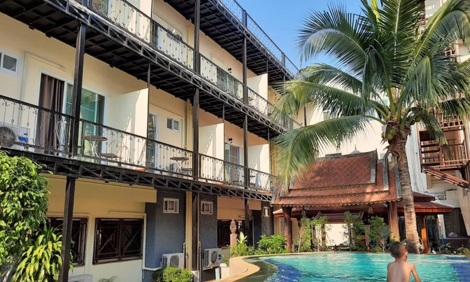 Chang Moi Hotel | Prince Hotel Chiang Mai