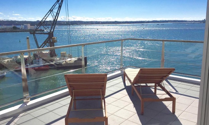 Auckland Central Business District Apartamento | Princes Wharf 2BR Sub-Penthouse