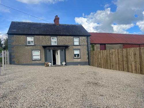 Monaghan Casa | Pringle cottage