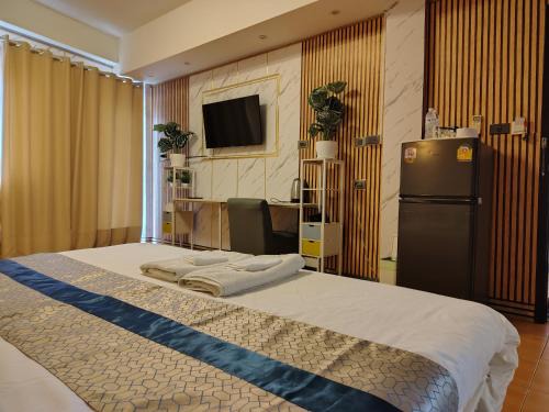 Pratumnak Hill Hotel | Priory Hillside Residence