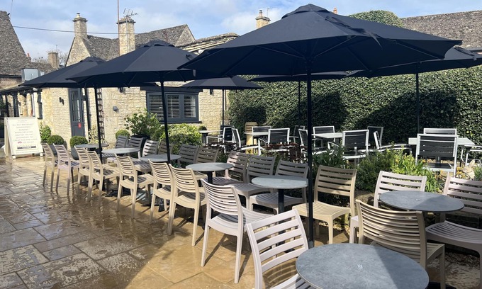 Burford Casa | Priory Tearooms Burford With Rooms