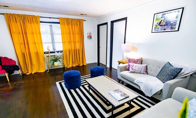 Whitehaven Casa | Priscilla's Retro themed house