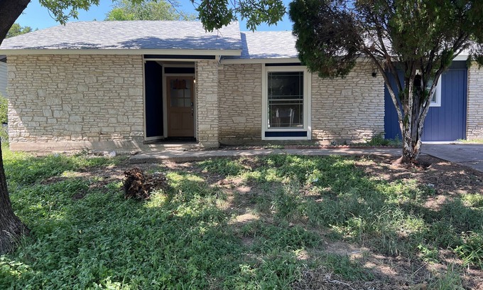 Austin Casa | Pristine Bungalow in East Austin