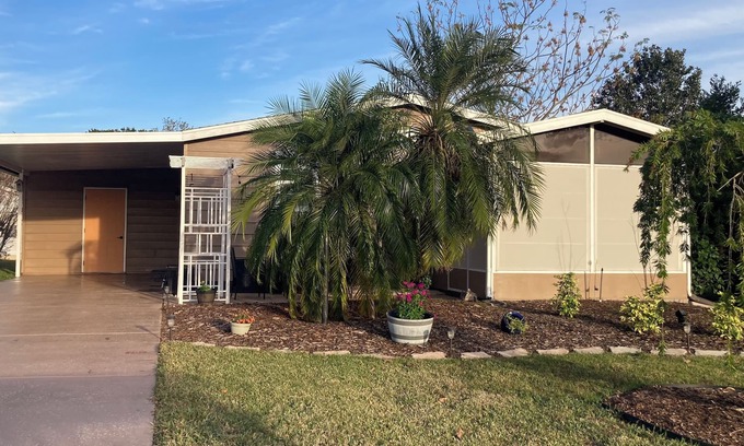 The Villages Casa | Pristine, cozy home close to Spanish Springs Town Square